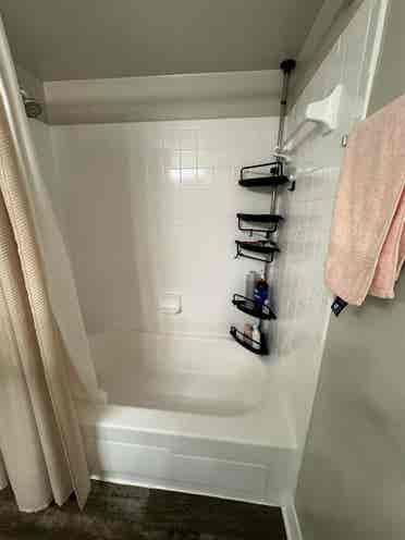 Bedroom Looking for a girl roomate