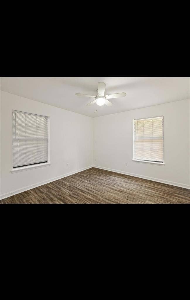 Looking for a 6 month roomate