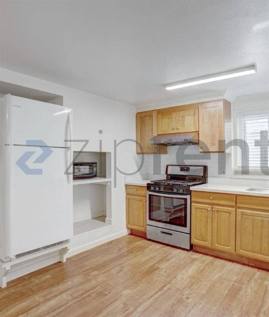 Private ADU in Quiet Residential