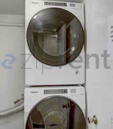 Private ADU in Quiet Residential
