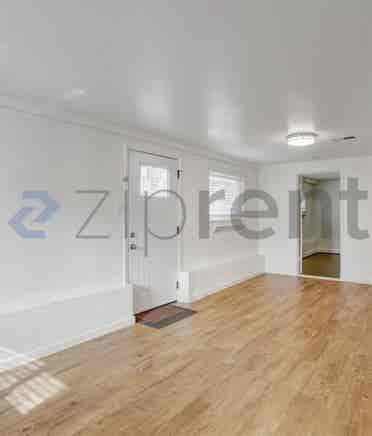 Private ADU in Quiet Residential