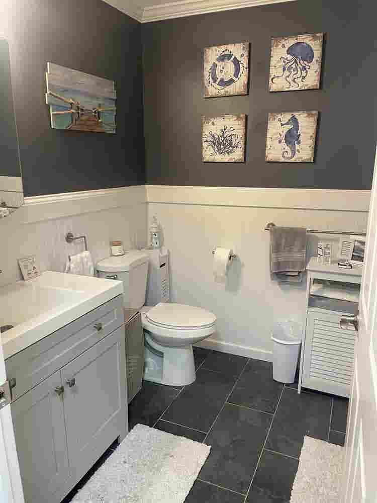 y/o F Seeking Roommate