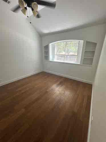 Room for Rent!!