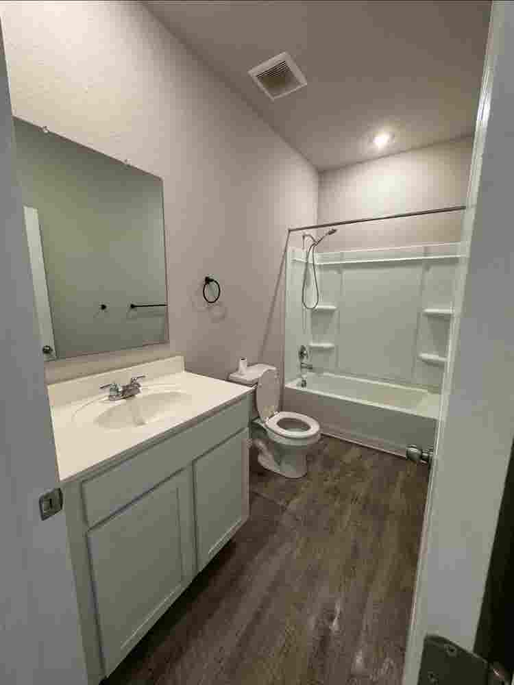 Rooms available for rent