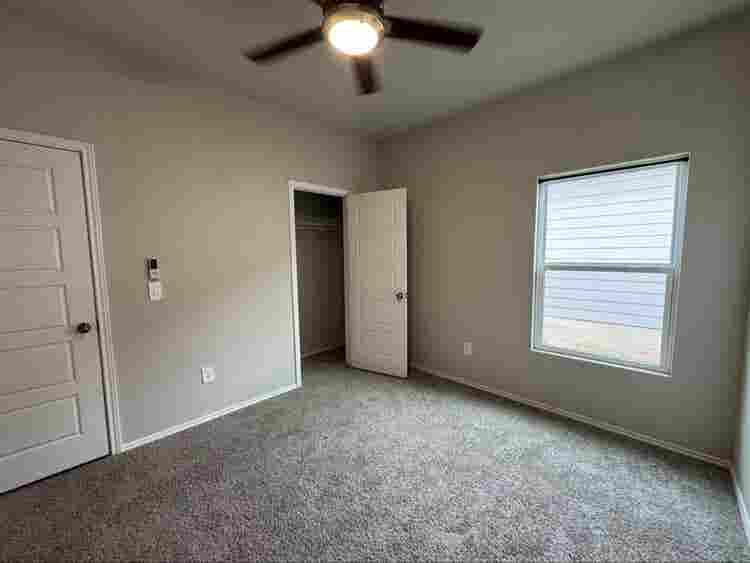 Rooms available for rent