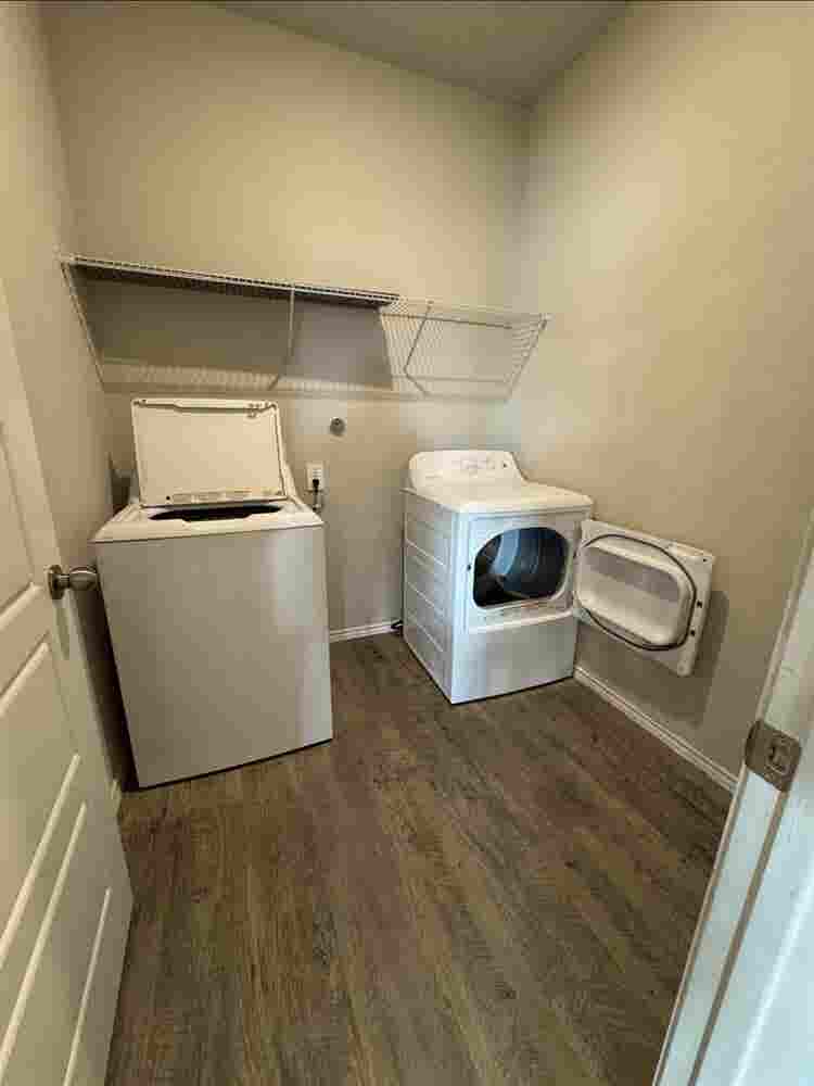 Rooms available for rent