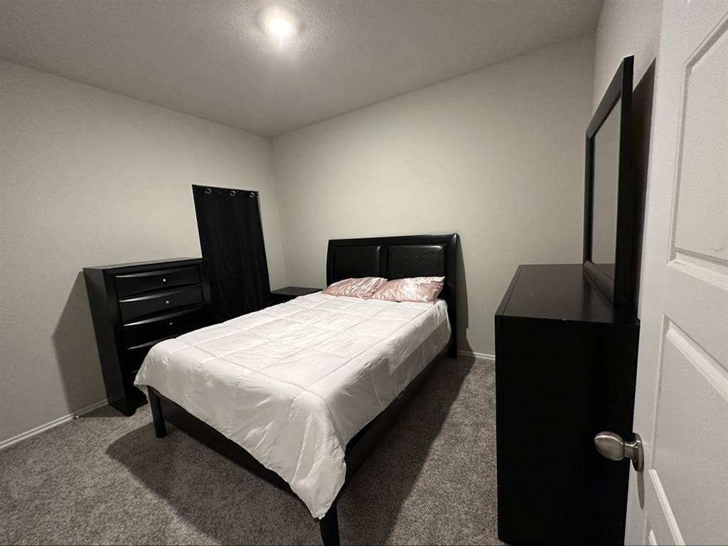 Rooms available for rent