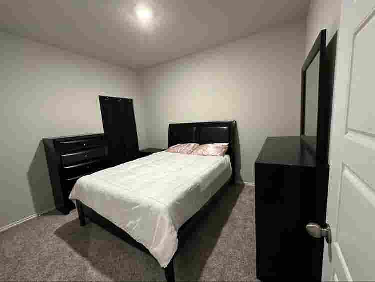Rooms available for rent