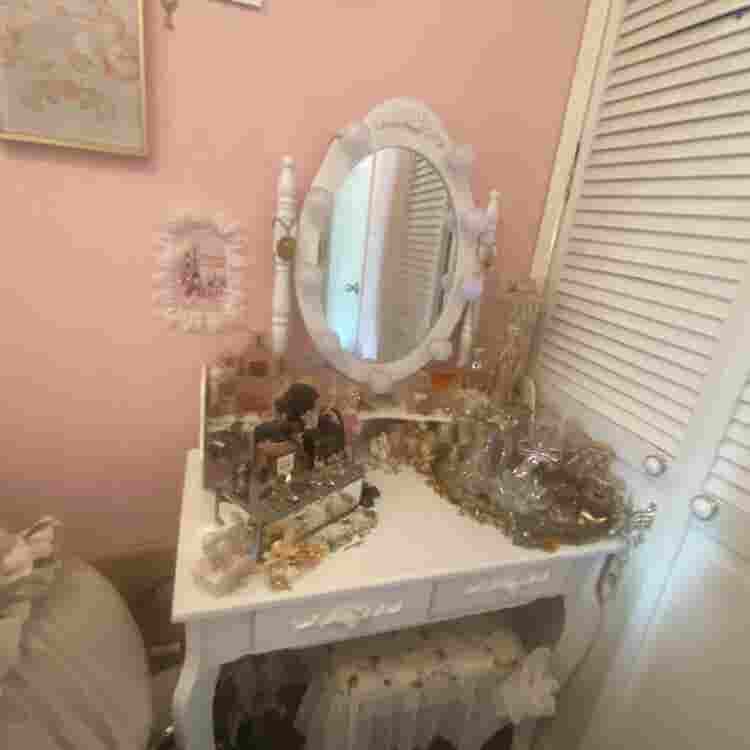 Cozy, Fully Furnished Room for Rent