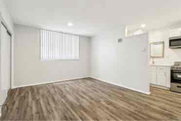 Clean STUDIO and 1 BATH