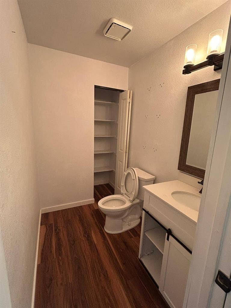 Rooms Available in Loveland Home