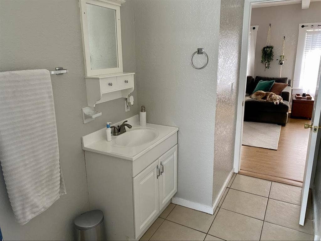 Furnished private bed & bath