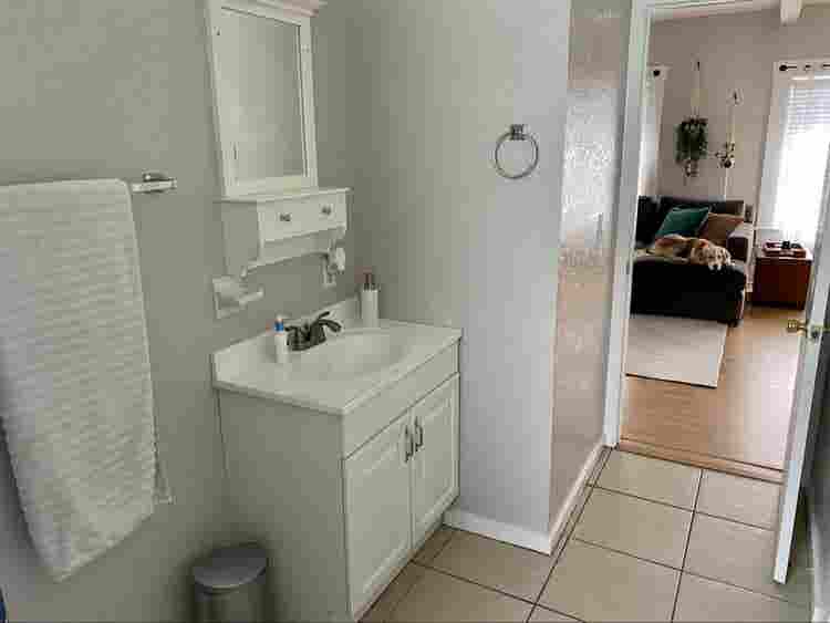 Furnished private bed & bath