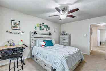 Private room for rent