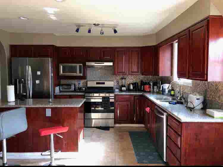 BIG private bath, garage parking