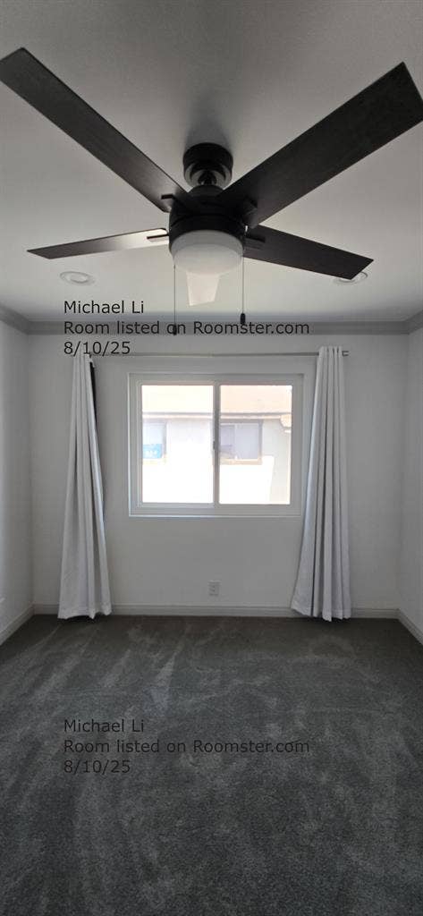 Room for Rent w/ Parking Space