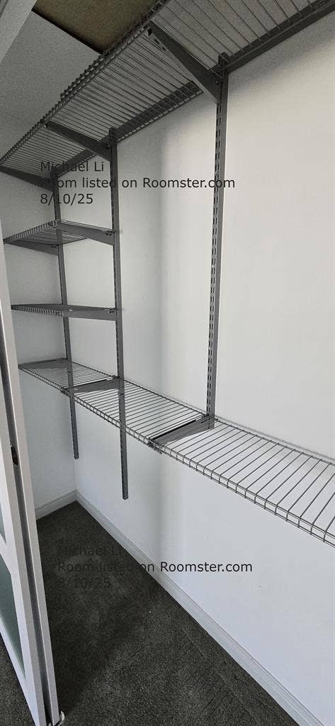 Room w/ Garage Parking Space
