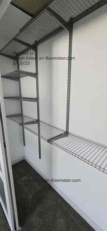 Room w/ Garage Parking Space