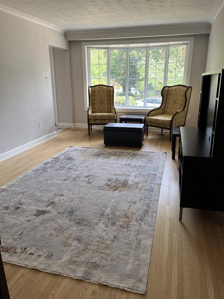 MASTER BEDROOM FOR RENT NEAR SUBWAY