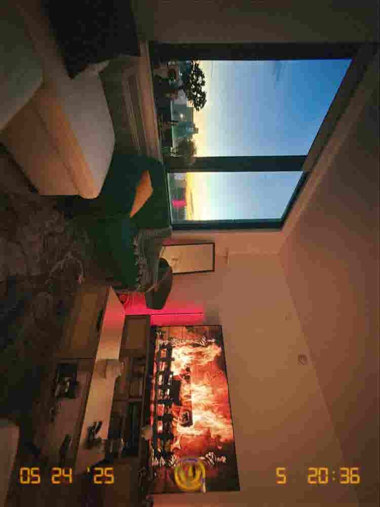 🌇 Sublease – ,/mo
