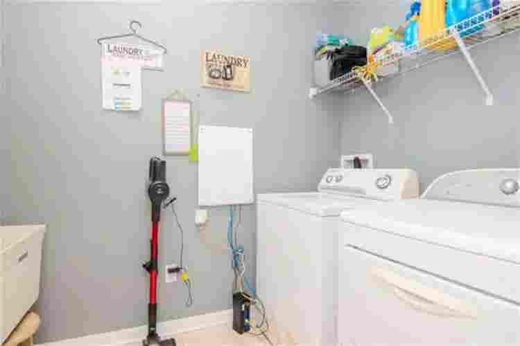 Private room with shared bathroom