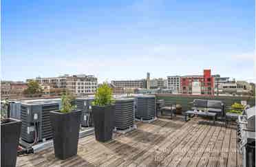 1 Bedroom/Private bathroom Oakland