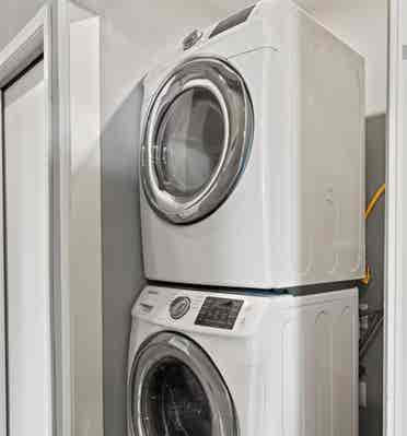 1 Bedroom/Private bathroom Oakland