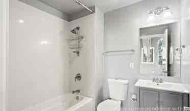 1 Bedroom/Private bathroom Oakland