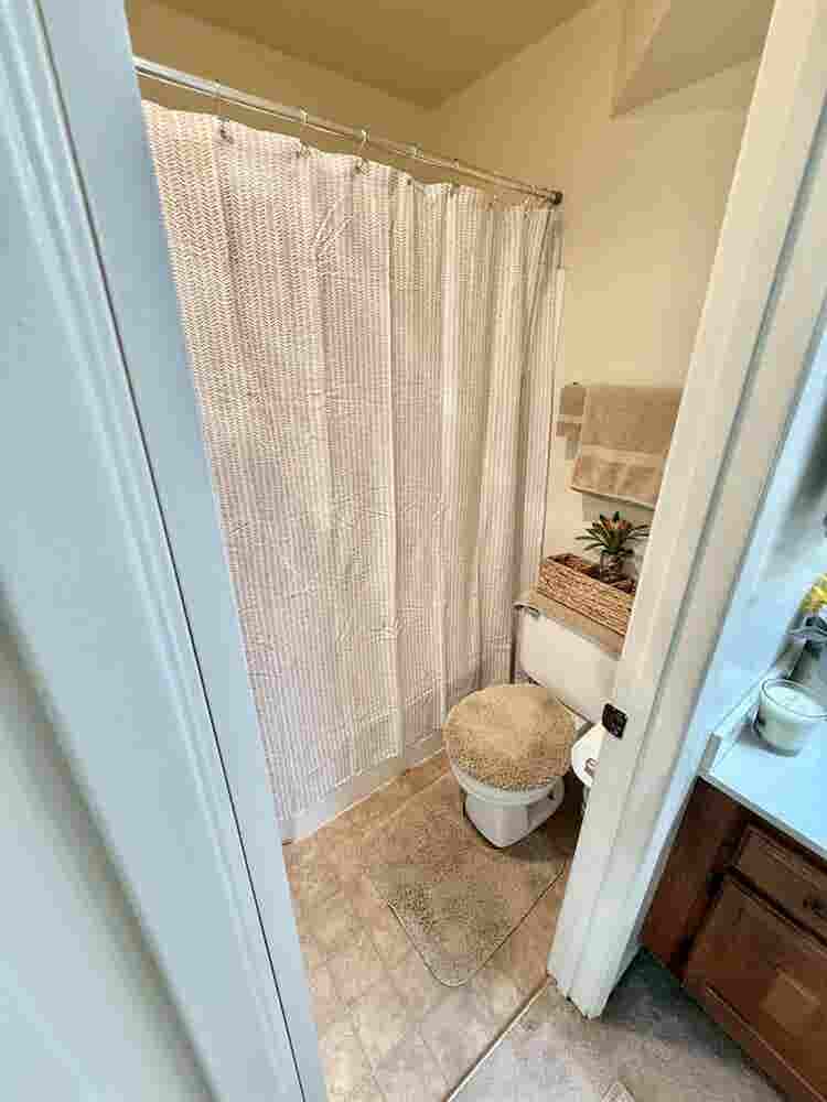 Private Bedroom & Private Bathroom