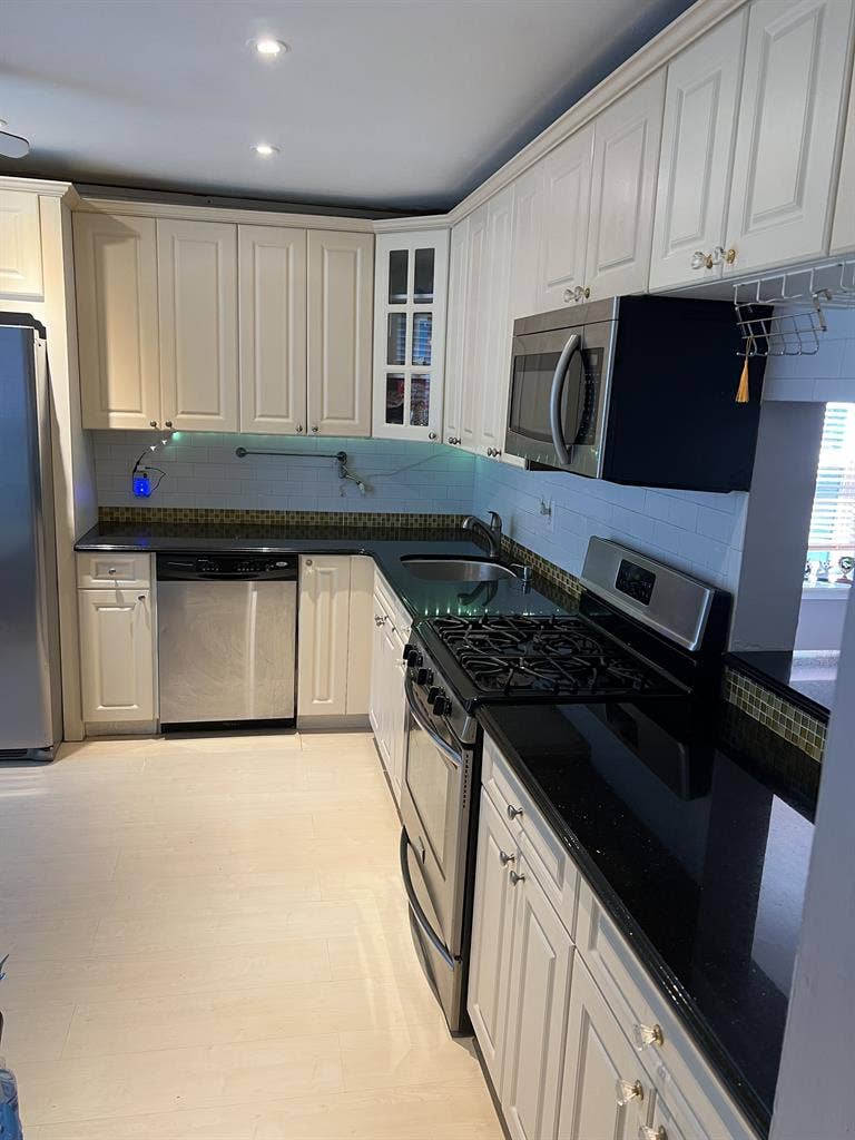 lovely end unit house