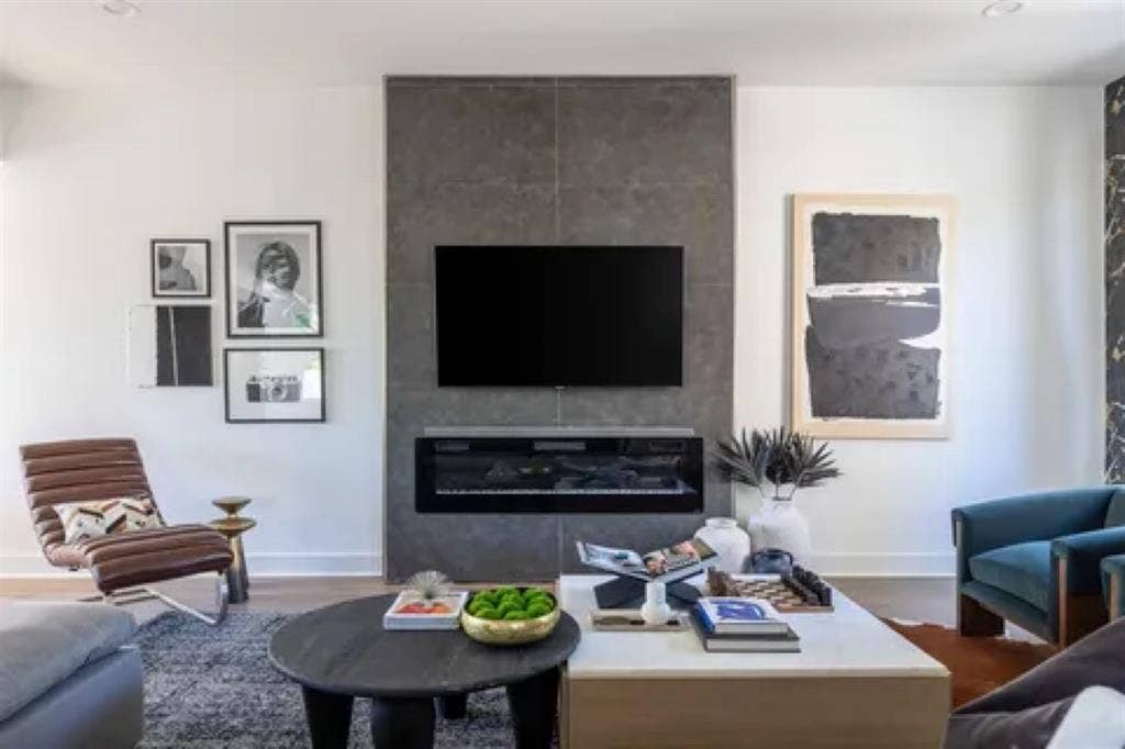 Open Bedrooms in House in East Nash