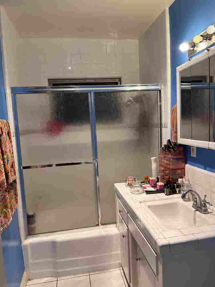 Room for rent with private toilet