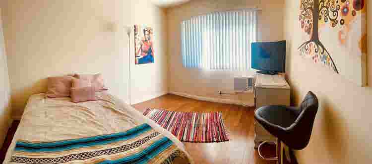 Room for rent with private toilet