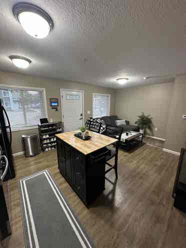 2 Bedroom apartment for roommates!