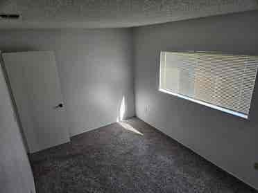 sqft, Fireplace🔥 2 BR/patios