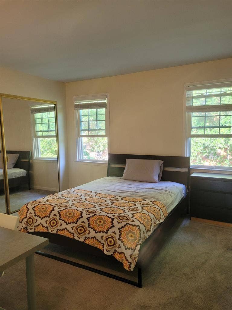 Fully Furnished Room, Utilities inc