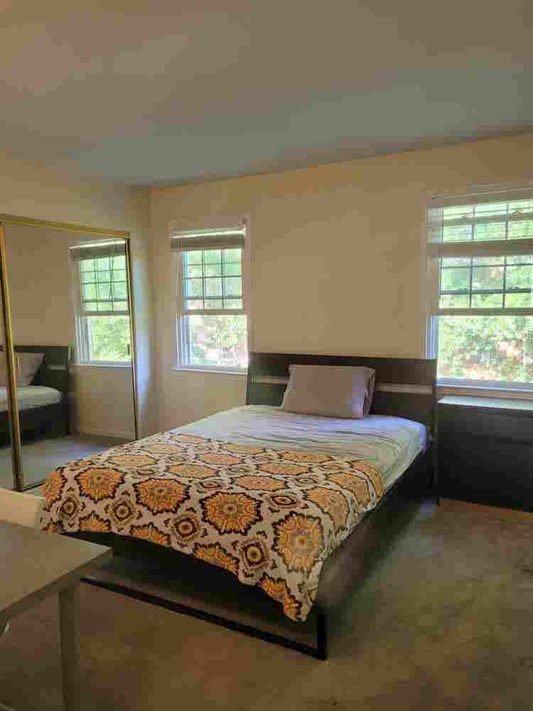 Fully Furnished Room, Utilities inc