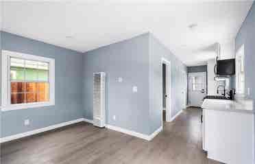 1BR with Private Backyard & Garage