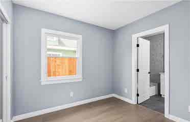 1BR with Private Backyard & Garage