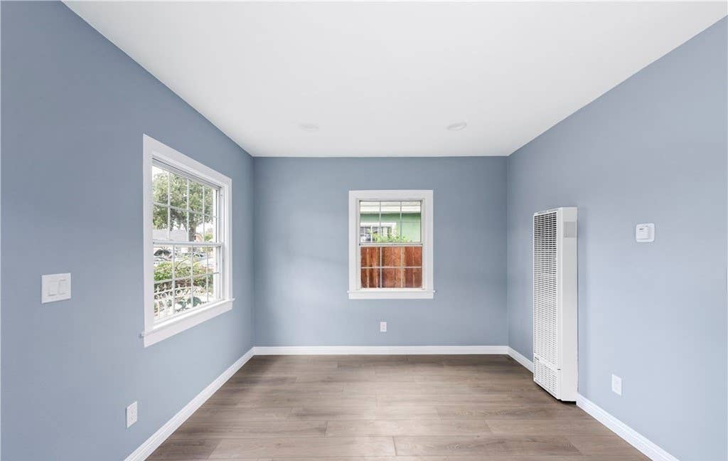 1BR with Private Backyard & Garage