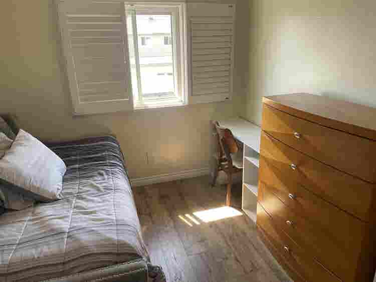 Bright, 1 Bedroom For Rentt