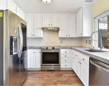 Bright, 1 Bedroom For Rentt