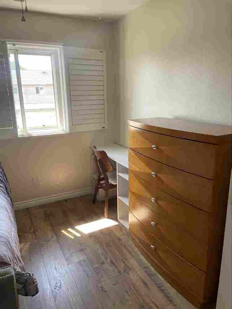 Bright, 1 Bedroom For Rentt