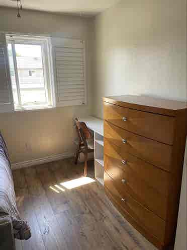 Bright, 1 Bedroom For Rentt