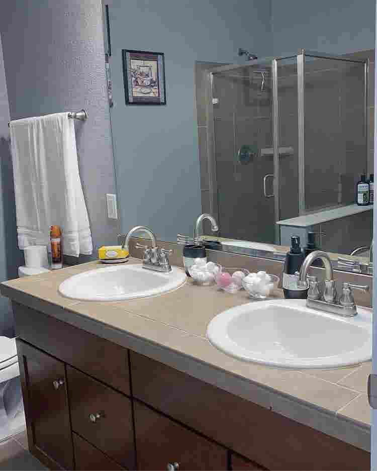 Luxury master suite bedroomm
