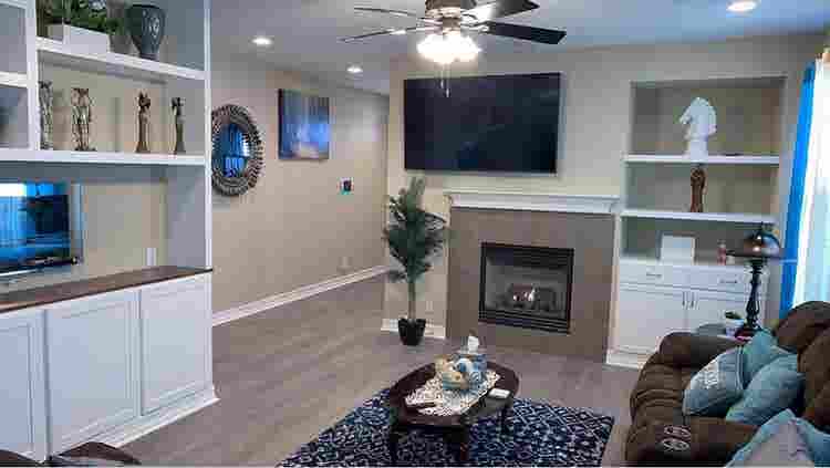 Bedroom for rent near DIA