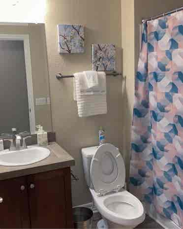 Bedroom for rent near DIA