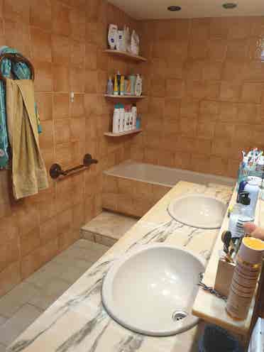 Alquilo habitación en Vía Julia