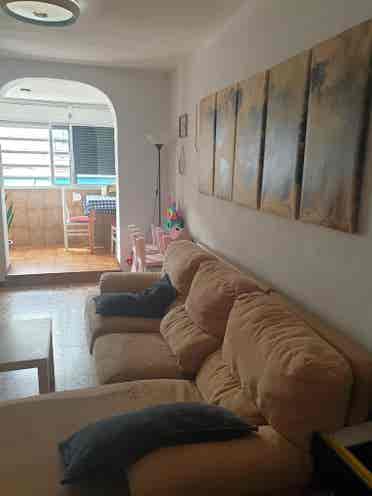 Alquilo habitación en Vía Julia