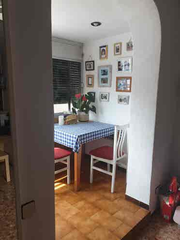 Alquilo habitación en Vía Julia